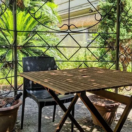 Un Giardino A Due Passi Dal Mare Apartmán La Spezia