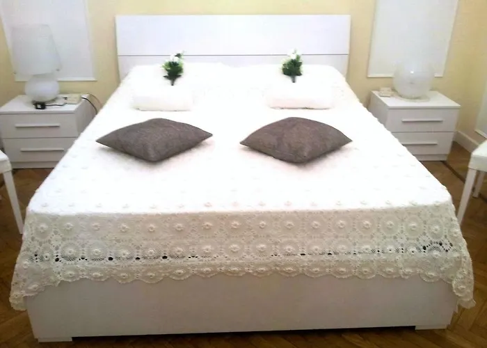 Un Giardino A Due Passi Dal Mare Apartment